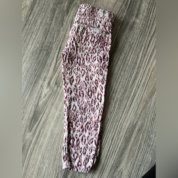 7 for all man kind cheetah print pants - Picture 3 of 3